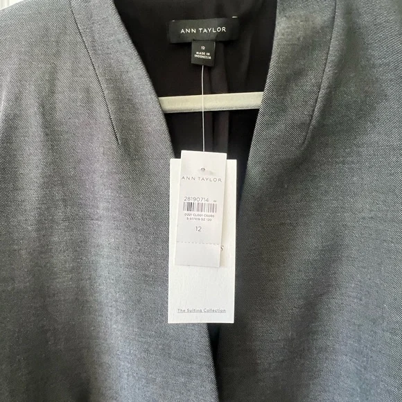 Women's Gray Blazer, Size 12 - Picture 13 of 15